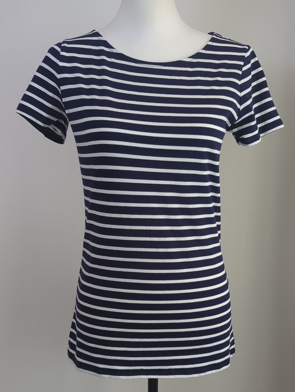 NWOT Boden Olivia Navy and White Striped Short-Sleeve Crew Brenton Tee - SIZE 6